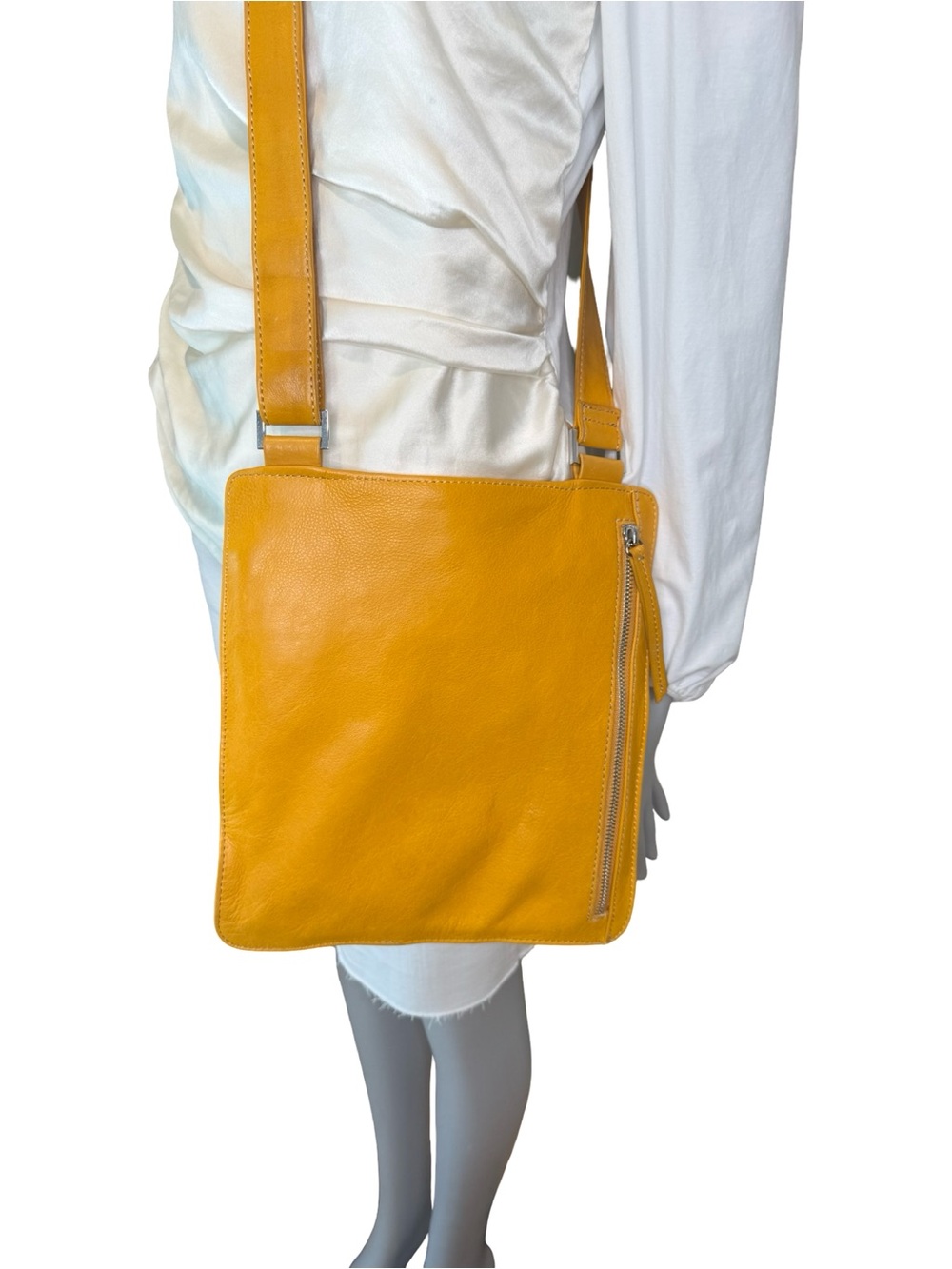 Fenn Wright Manson Mustard Yellow Studded Leather Crossbody Bag - Picture 7 of 16